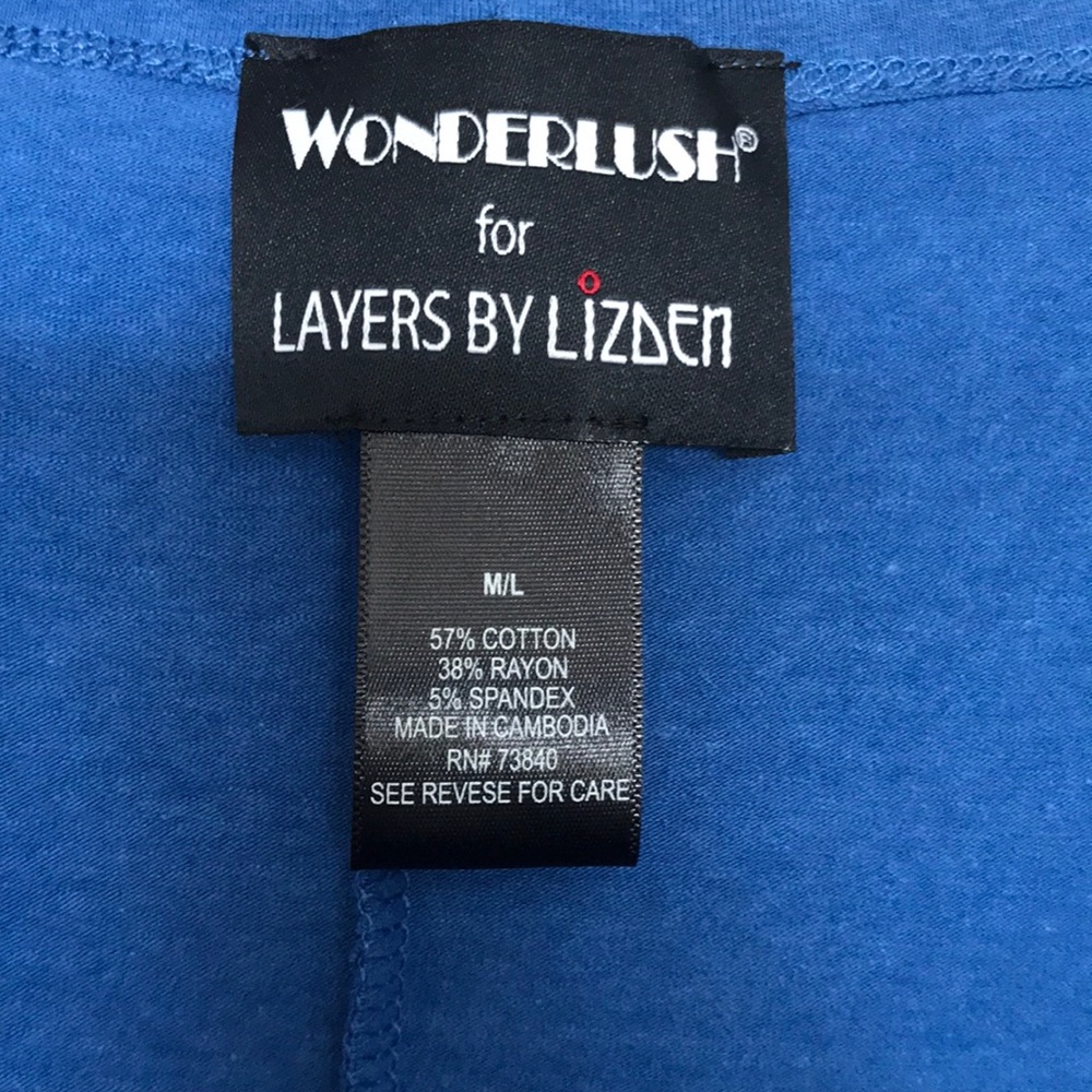 NWOT- Wonderlush Tri Blend Lightweight Wrap, Blue - Picture 3 of 3